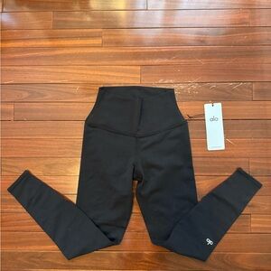 ALO Yoga 7/8 High Waist Airbrush Black Leggings